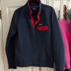 Patagonia Quilted Pullover in Navy and Red